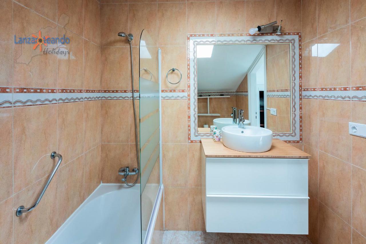 Vivienda Vacacional Sunny - Duplex Apartment 2Beds 2 Baths Costa Teguise Kültér fotó