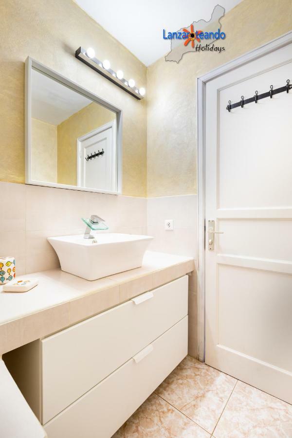 Vivienda Vacacional Sunny - Duplex Apartment 2Beds 2 Baths Costa Teguise Kültér fotó